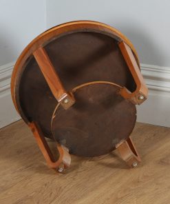 Art Deco Figured Walnut Circular Round Coffee Magazine Side Table (Circa 1930)